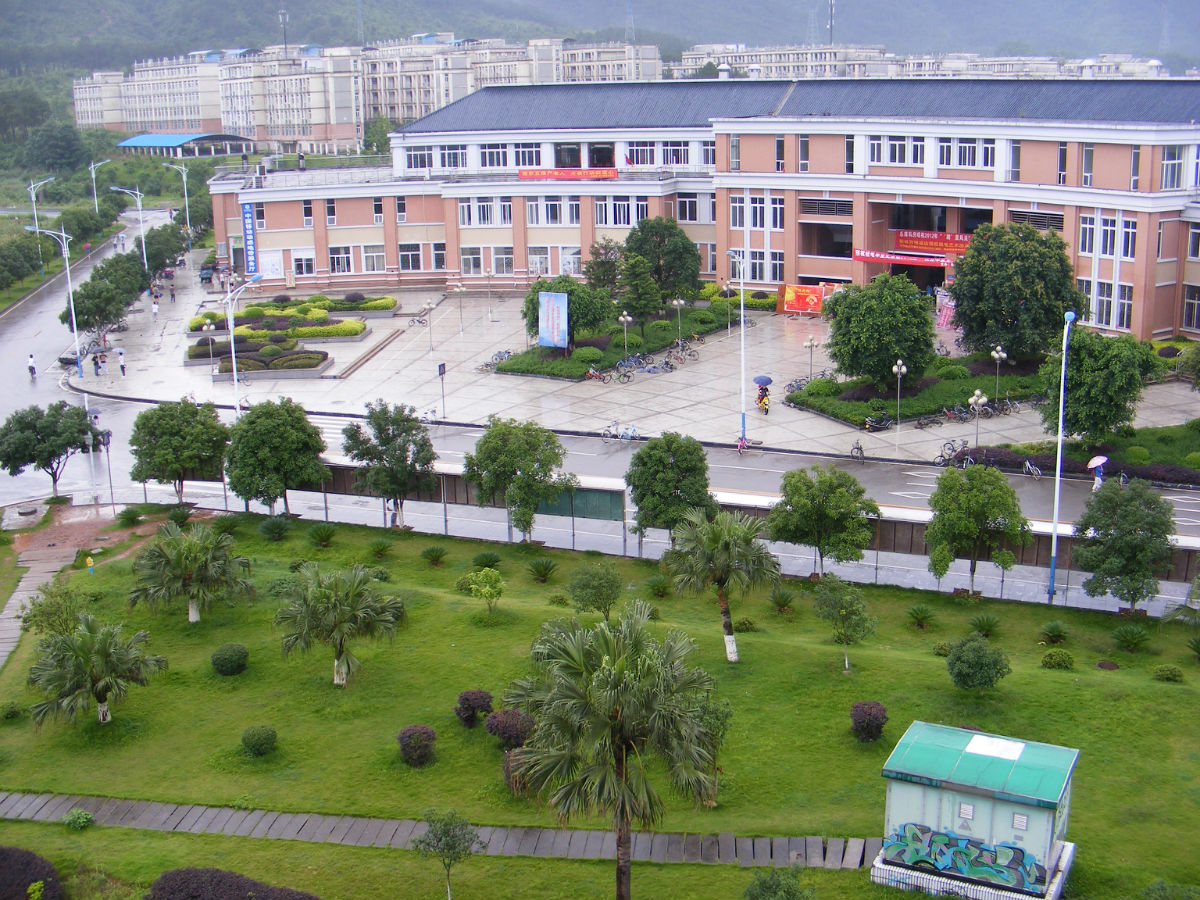 00后选什么专业?大学新增专业三宗“最”缩略图 00后选什么专业?大学新增专业三宗“最”缩略图