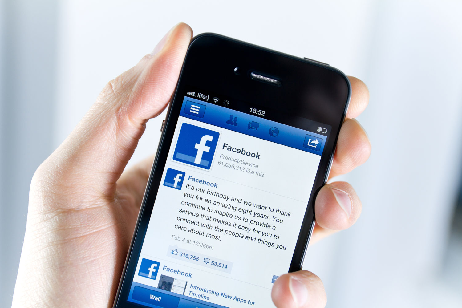 Facebook联合创始人: 建议对富人征税50%缩略图