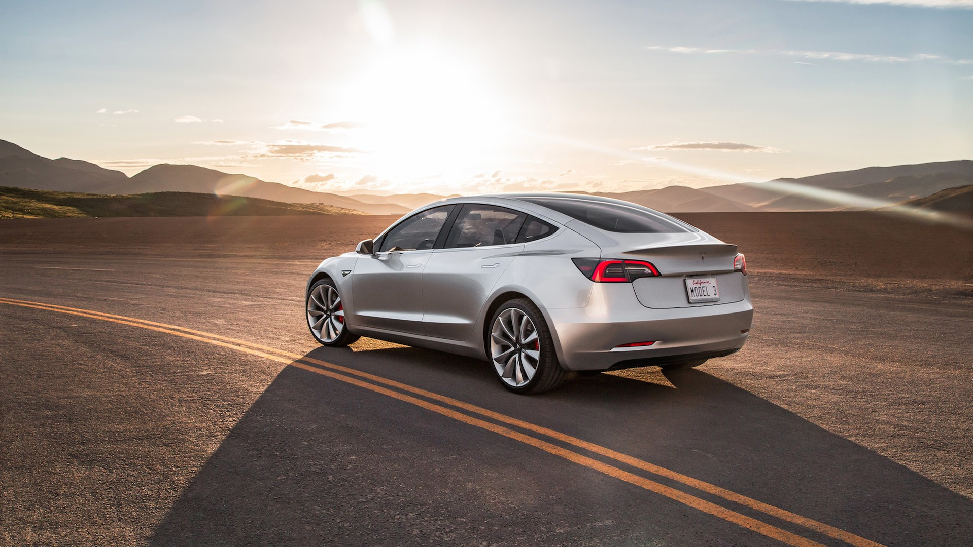 特斯拉Model 3官图公布: 配15英寸大号iPad缩略图 特斯拉Model 3官图公布: 配15英寸大号iPad缩略图